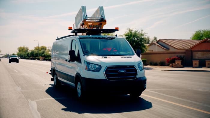 2023 Ford E-Transit-11