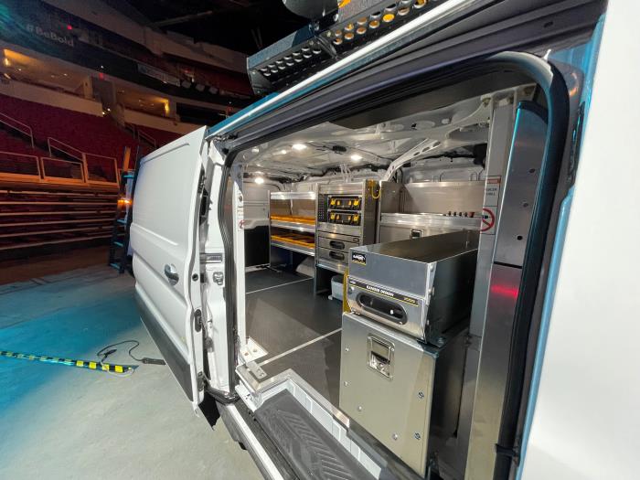 2023 Ford E-Transit-7