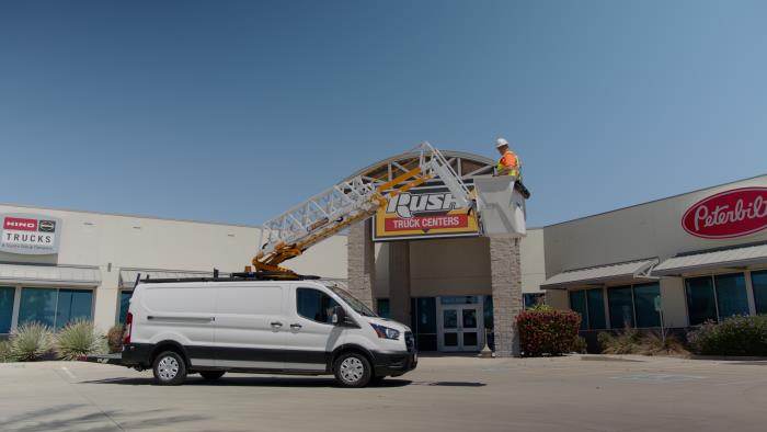 2023 Ford E-Transit-31