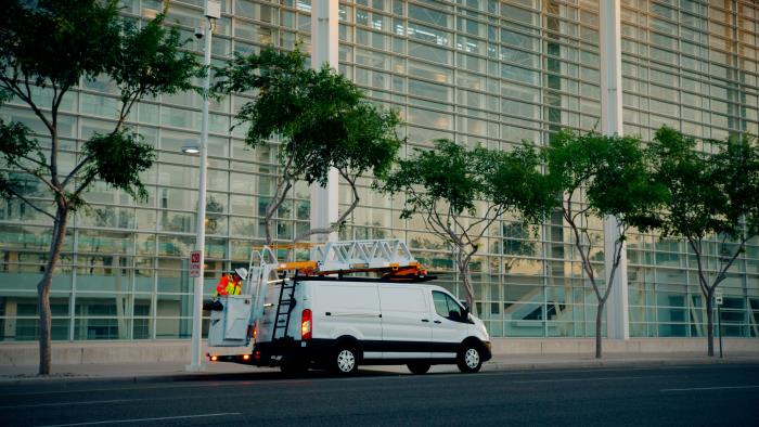 2022 Ford E-Transit-34