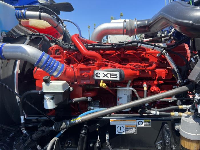 2022 Peterbilt 389-10