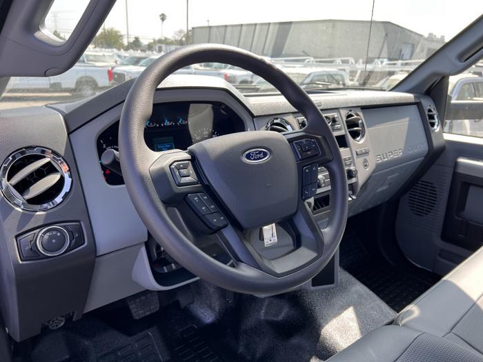 2024 Ford F-650-10
