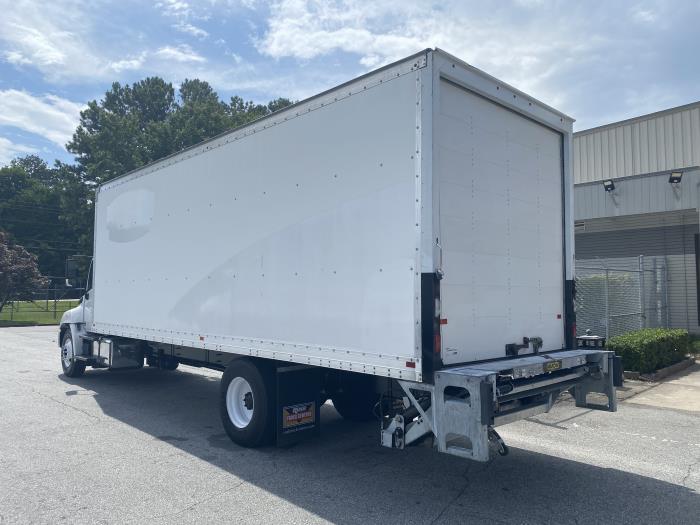 2020 Hino 268A-3