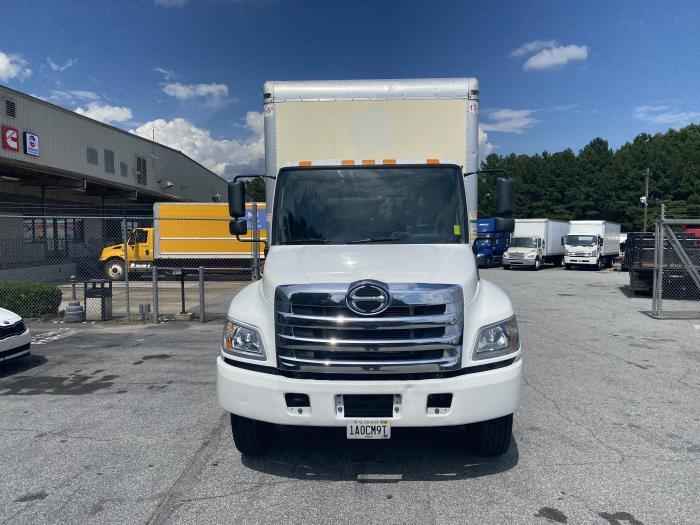 2020 Hino 268A-8