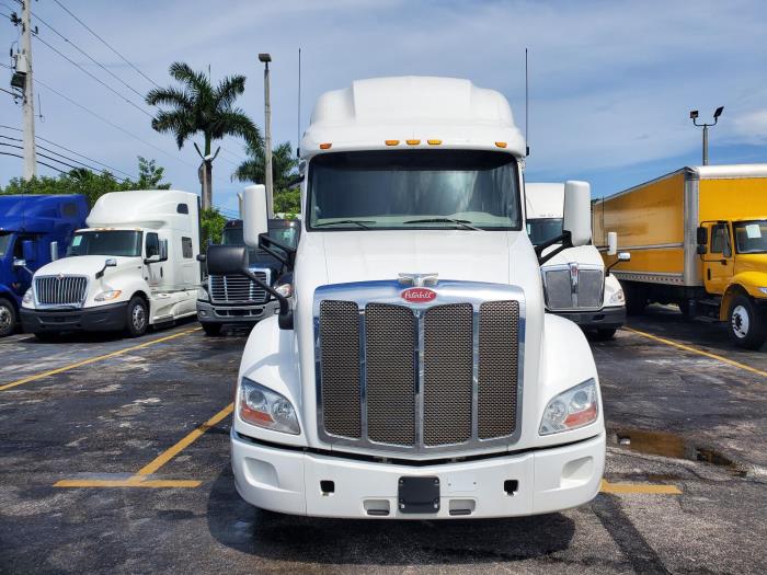 2020 Peterbilt 579-3