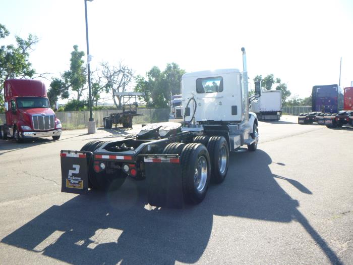 2017 Peterbilt 579-7