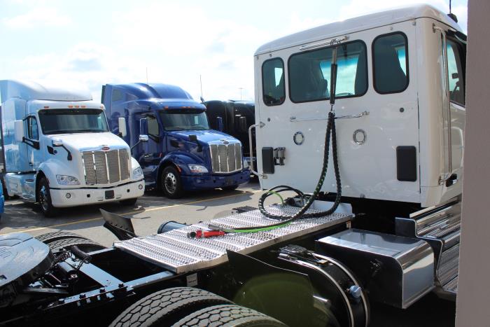 2020 Peterbilt 579-7
