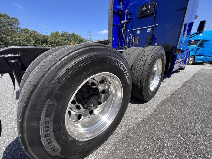 2020 Peterbilt 579-7