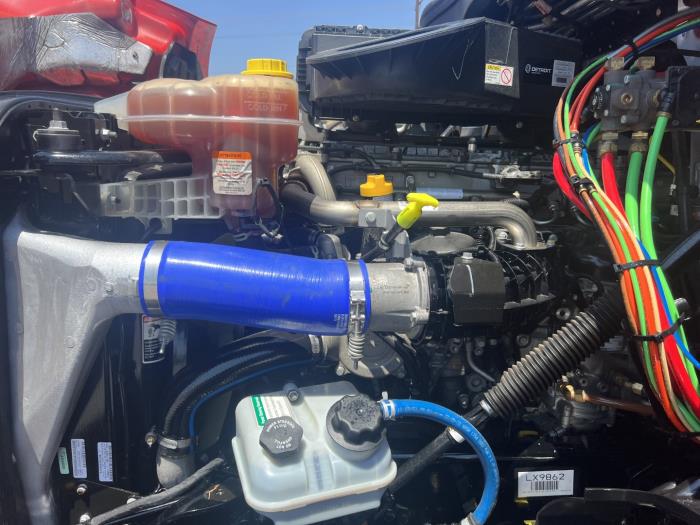 2020 Freightliner Cascadia-11