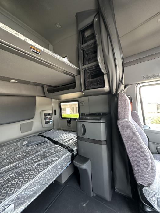 2024 International LT625-16