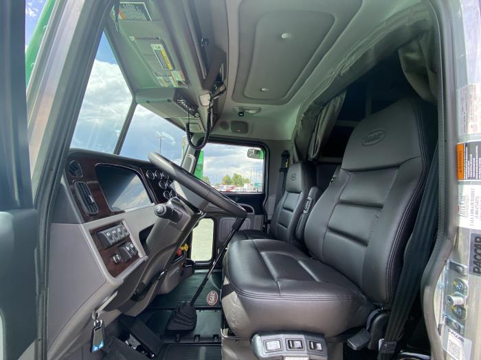 2024 Peterbilt 389-11