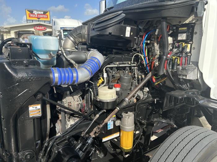 2018 Peterbilt 579-16