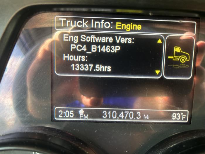 2018 Peterbilt 579-35