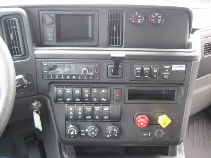 2024 International LT625-21