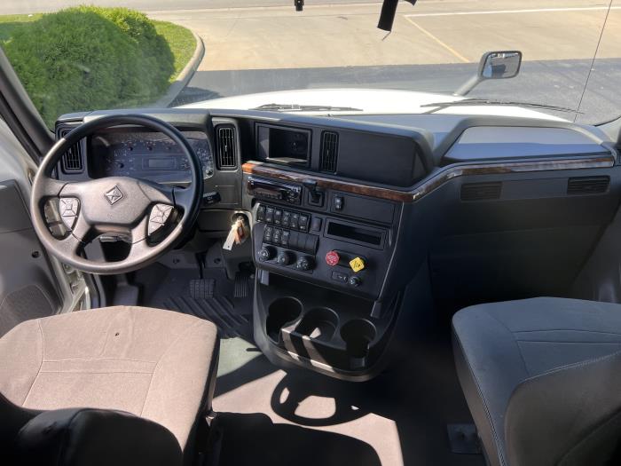 2020 International LT625-21