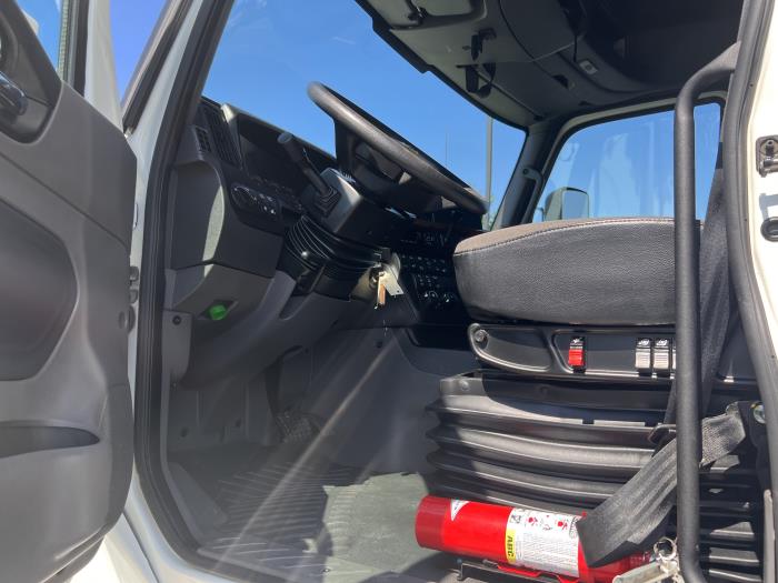 2020 International LT625-12