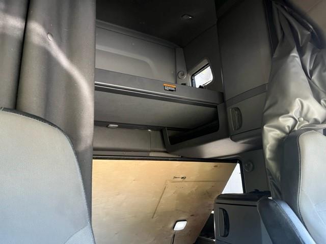 2018 International LT625-17