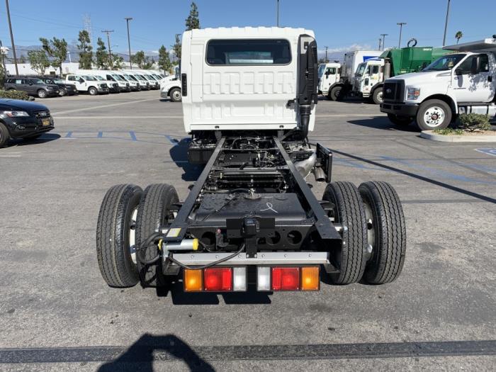2023 Isuzu NPR-HD-4