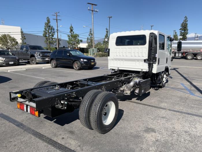 2023 Isuzu NPR-HD-5