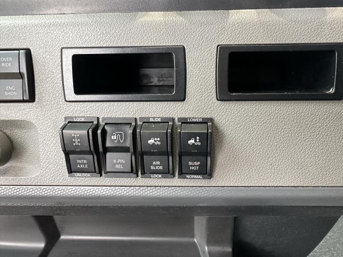 2020 Freightliner Cascadia-58