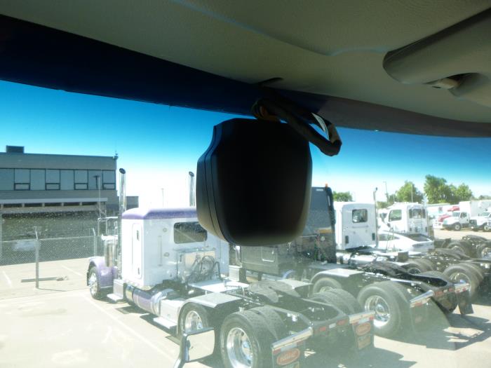 2020 Peterbilt 579-21