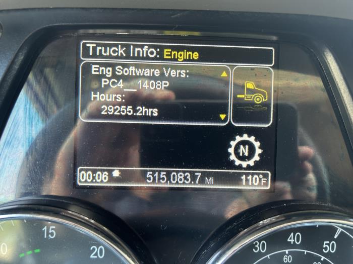2016 Peterbilt 579-34