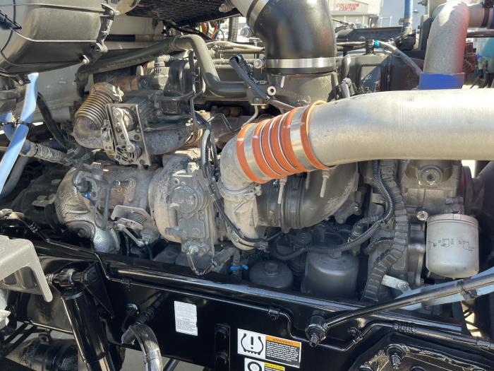 2018 Peterbilt 579-28