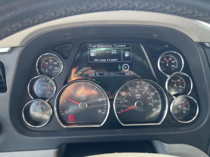 2020 Peterbilt 579-16