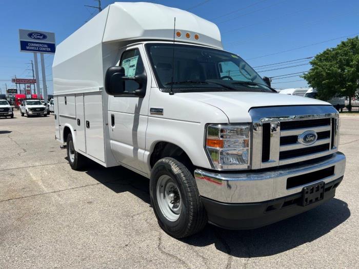 2024 Ford E-350-6
