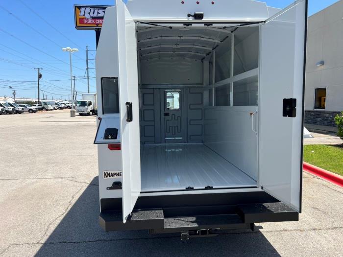 2024 Ford E-350-15