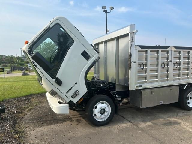 2024 Isuzu NRR-14