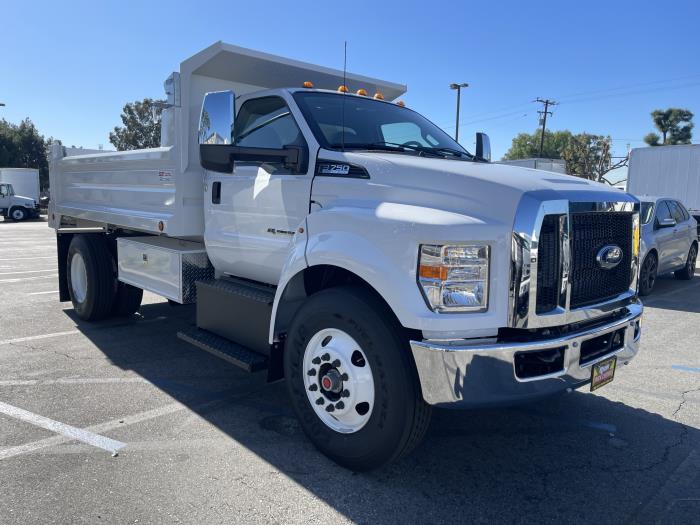 2024 Ford F-750-6
