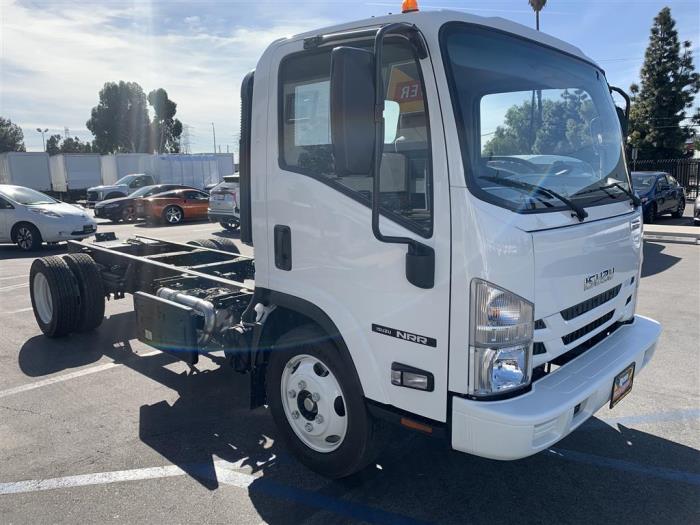 2024 Isuzu NRR-7