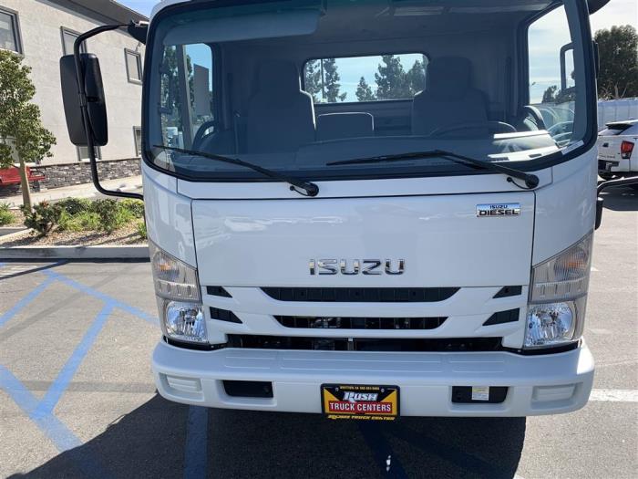 2024 Isuzu NRR-8