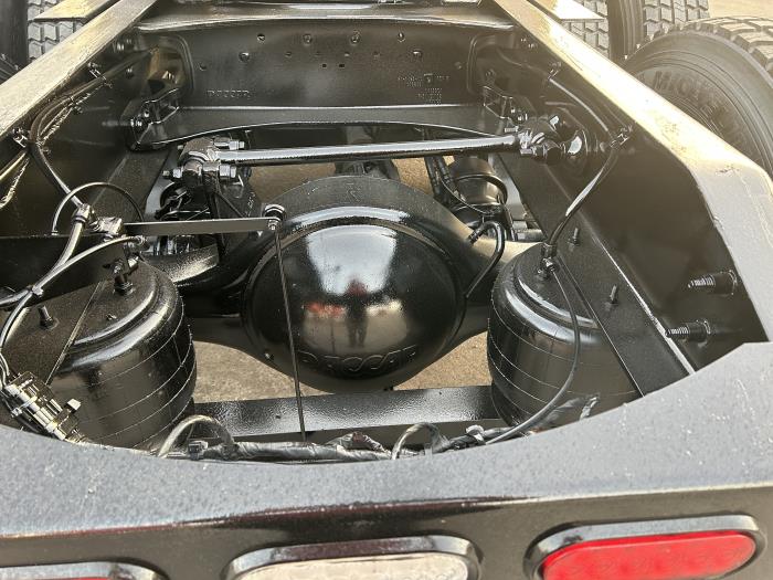 2020 Peterbilt 579-23