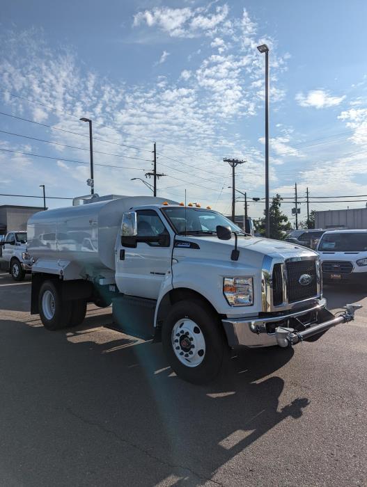 2024 Ford F-750-3