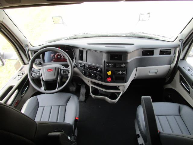 2024 Peterbilt 579-30