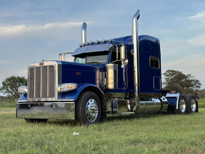 2023 Peterbilt 389-18