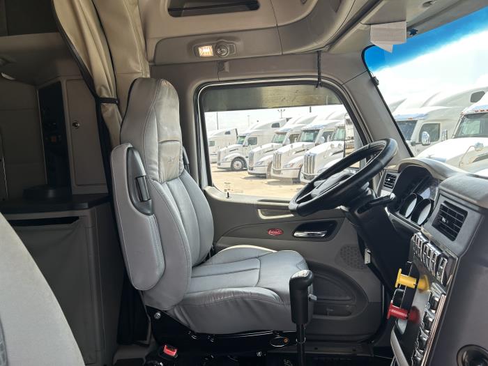 2018 Peterbilt 579-23