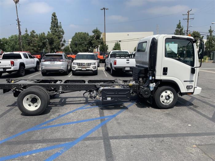 2024 Isuzu NPR-HD-5
