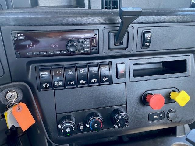 2018 International LT625-19