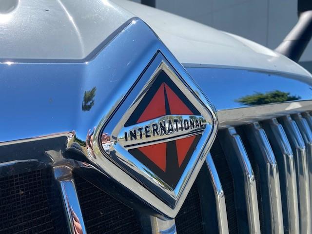2019 International LT625-8
