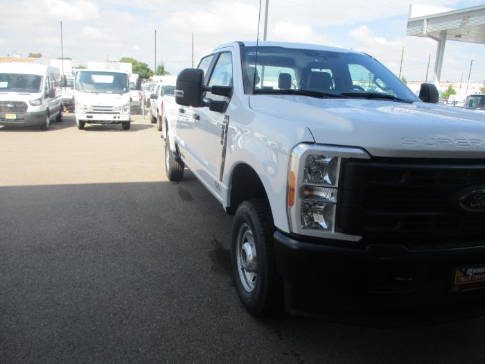 2023 Ford F-350-4