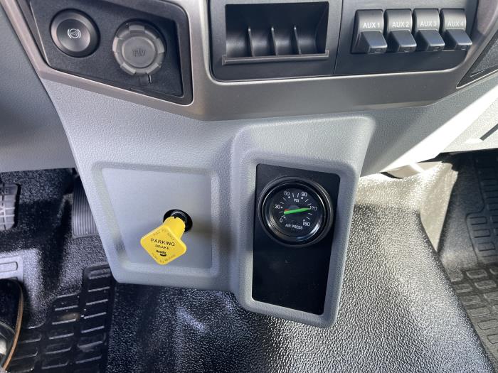2024 Ford F-750-15