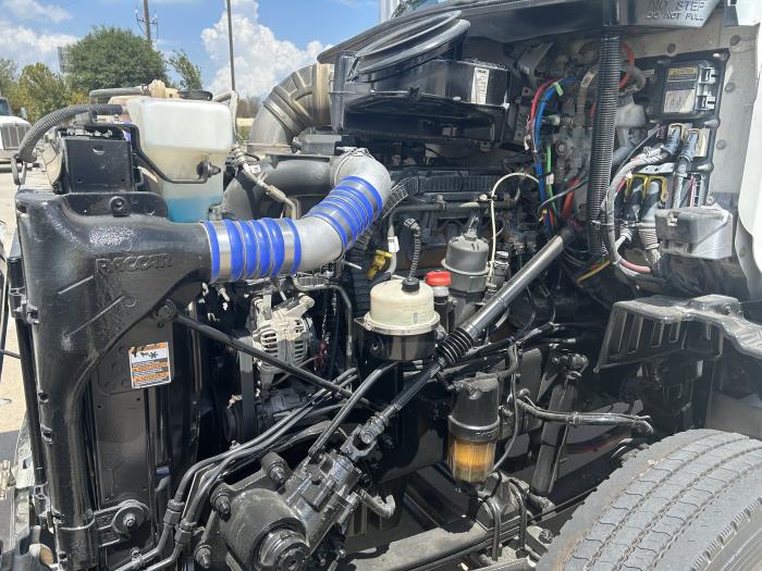 2018 Peterbilt 579-15