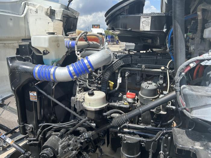 2018 Peterbilt 579-16