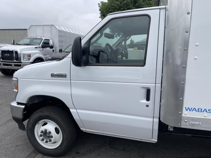 2024 Ford E-450-10