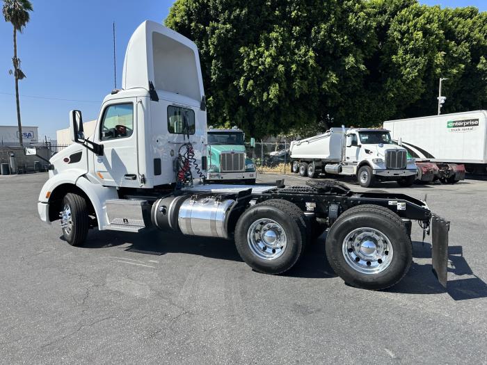 2016 Peterbilt 579-12