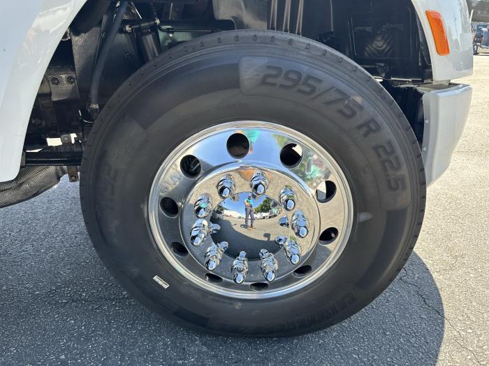 2016 Peterbilt 579-49