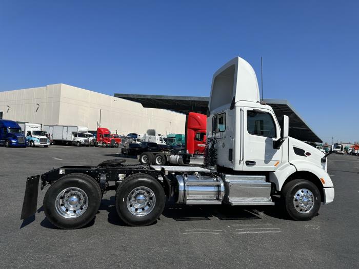 2016 Peterbilt 579-29